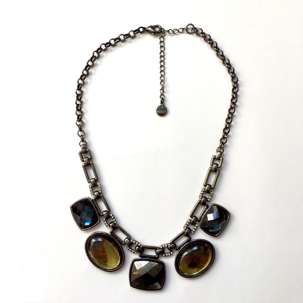 Gunmetal Short necklace with grey stones
